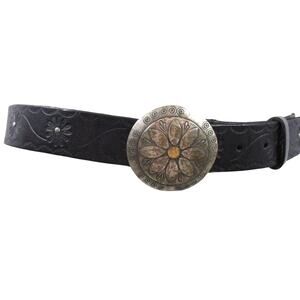 Linea Pelle Nordic Style Black Leather Belt with Round Silver Buckle